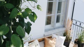 ลานระเบียง/นอกชาน