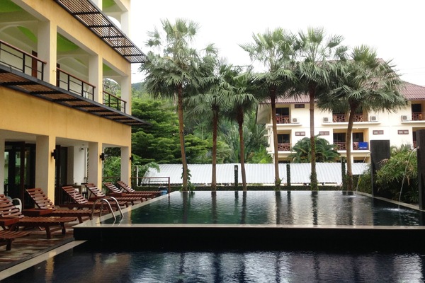 Outdoor pool, sun loungers