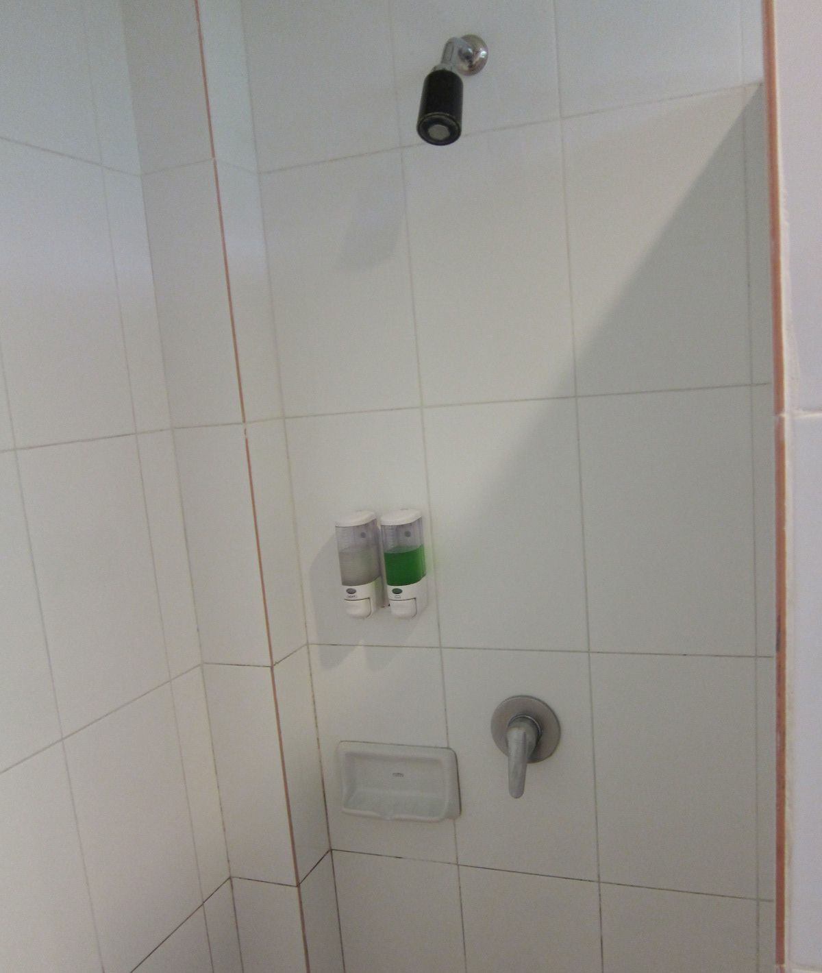Buồng tắm vòi sen