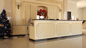 Quầy tiếp tân