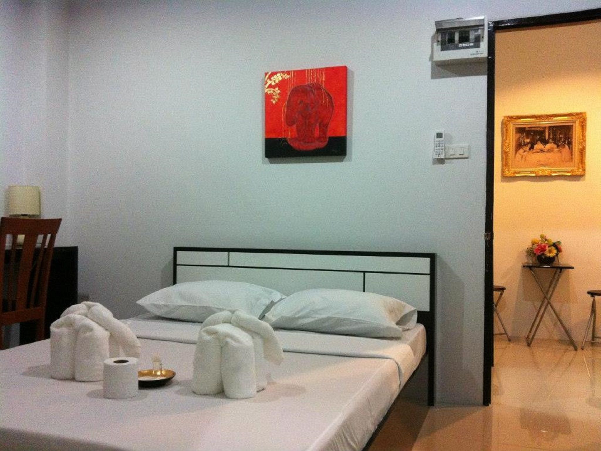 standard room | desk, rollaway beds, free wifi, bed sheets