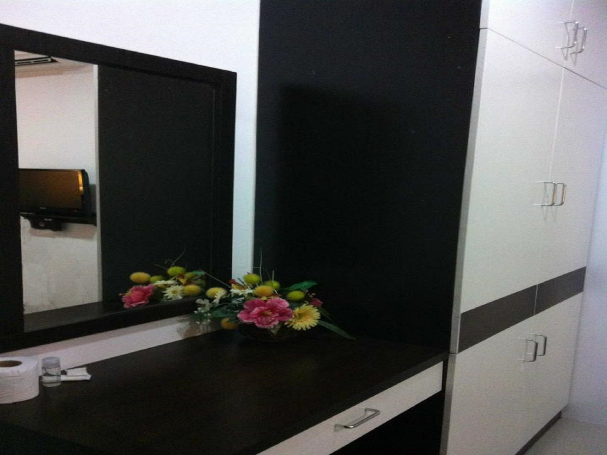 standard room | desk, rollaway beds, free wifi, bed sheets