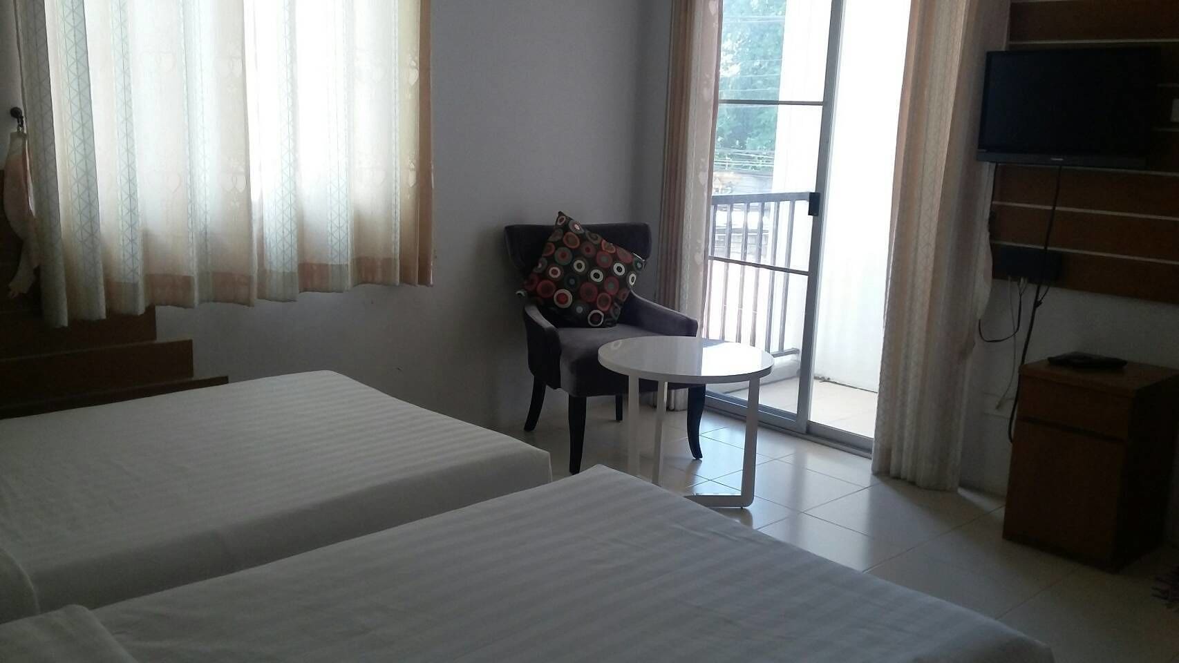 standard room | desk, rollaway beds, free wifi, bed sheets