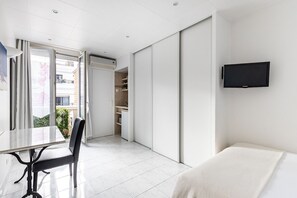 Literie de qualité supérieure, rideaux occultants, chambres insonorisées