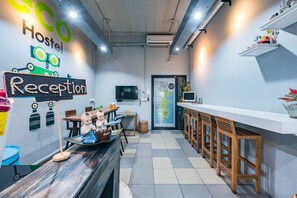 Borne des arrivées/des départs