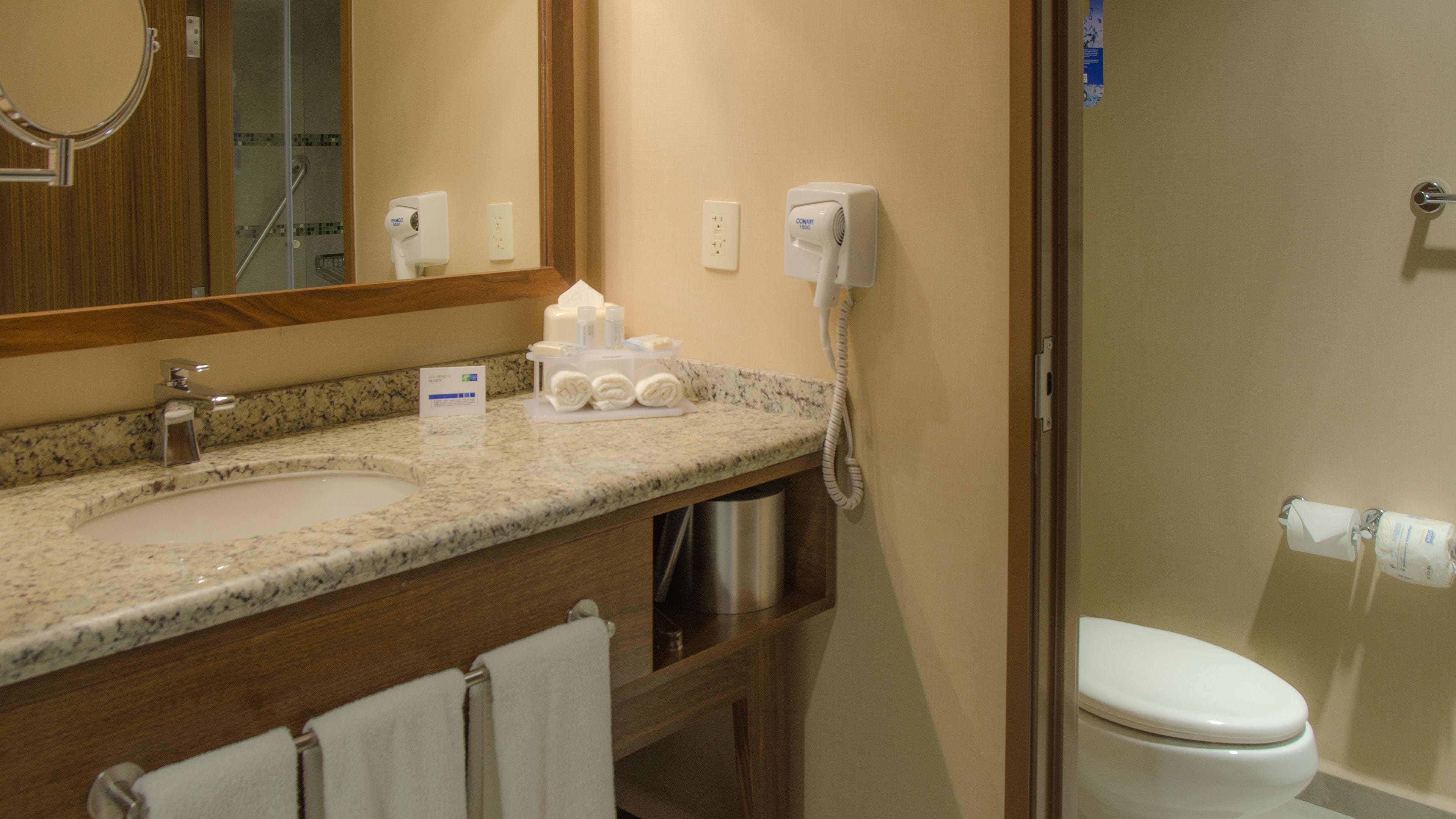 Shower, free toiletries, hair dryer, towels