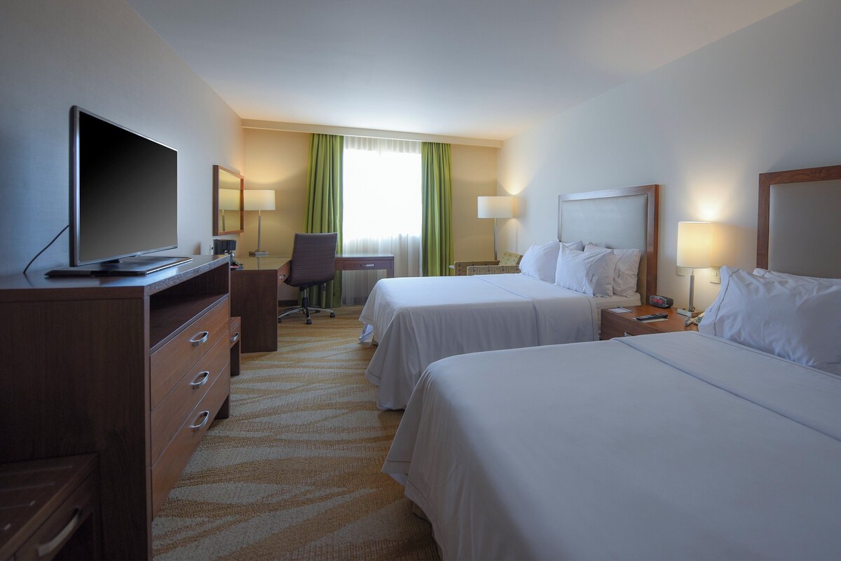Standard Room, 2 Queen Beds (Top Floor) | 1 bedroom, minibar, in-room safe, desk