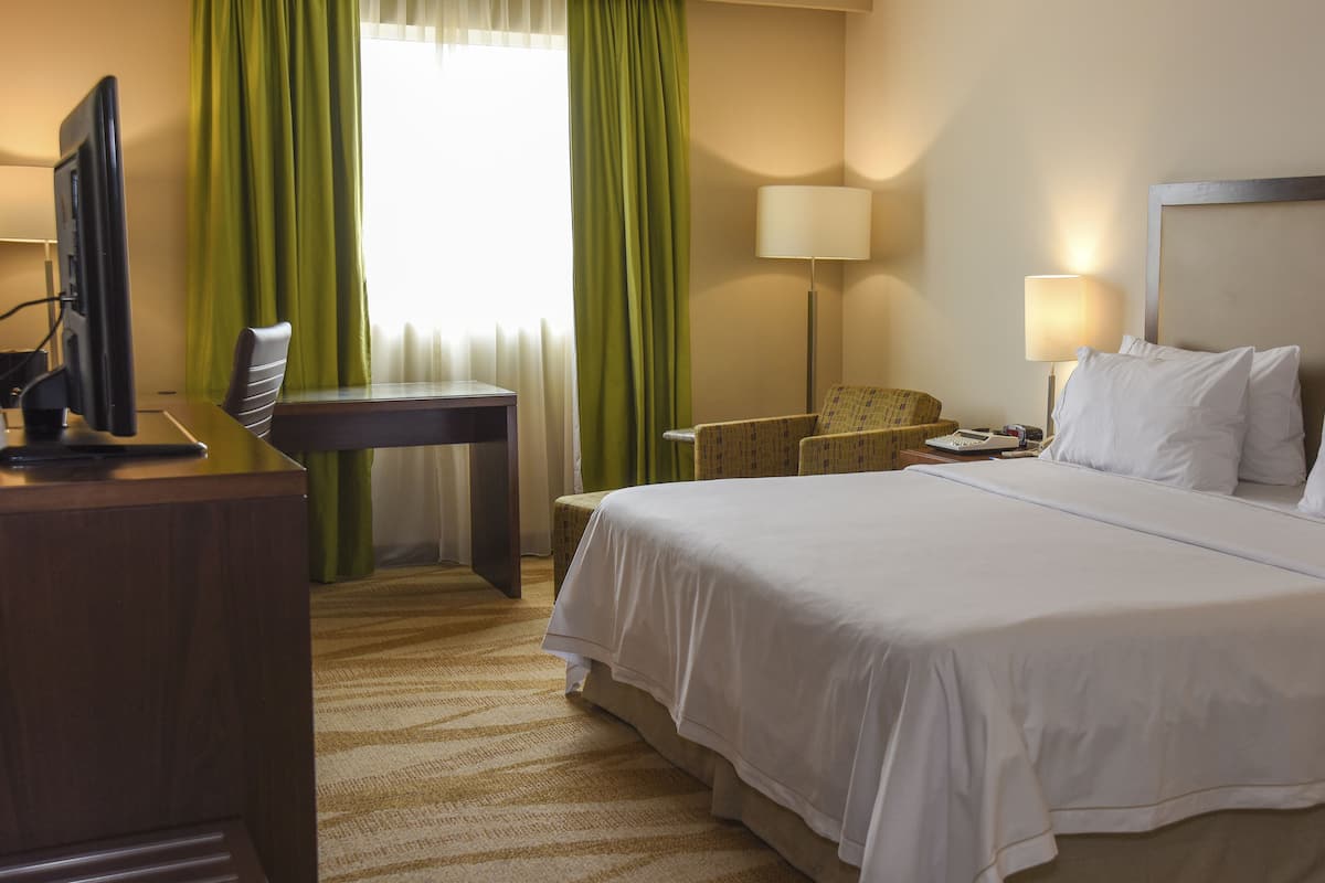 1 bedroom, minibar, in-room safe, desk