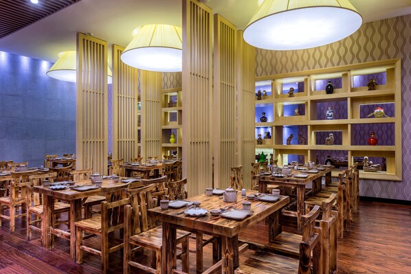 Daily buffet breakfast (CNY 60 per person) - Pullman Qingdao Ziyue (Qingdao)
