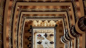 4 restaurants, breakfast, lunch, dinner served; international cuisine