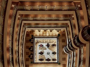 4 restaurants, breakfast, lunch, dinner served; international cuisine - Pullman Zamzam Madina (Madinah)