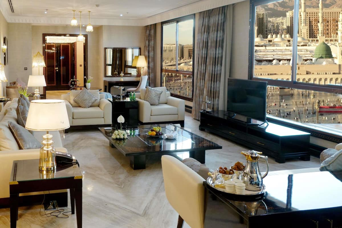 Royal Suite, 1 Double Bed (Haram View)