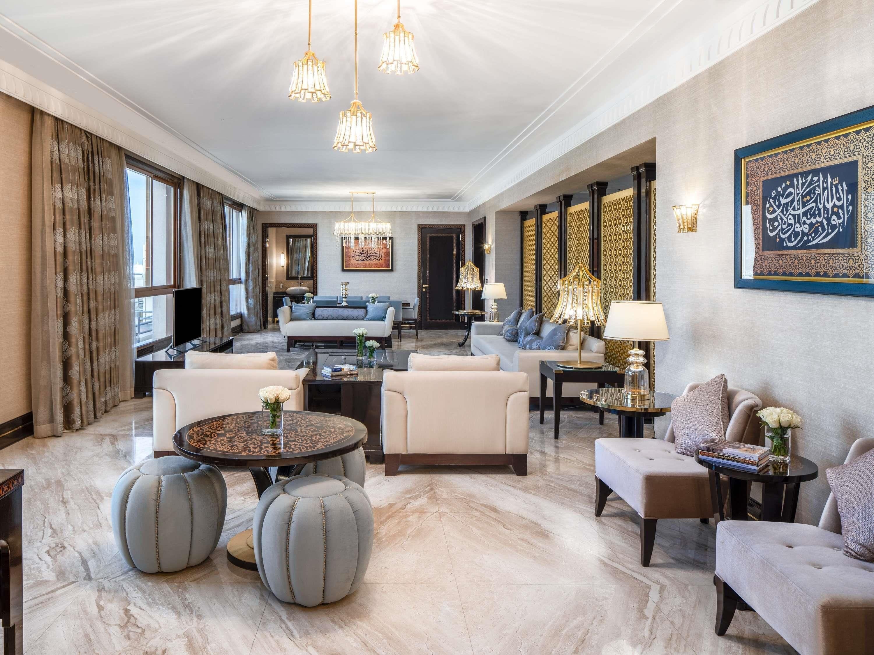 Royal Suite, 1 Double Bed (Haram View) | Premium bedding, in-room safe, desk, laptop workspace