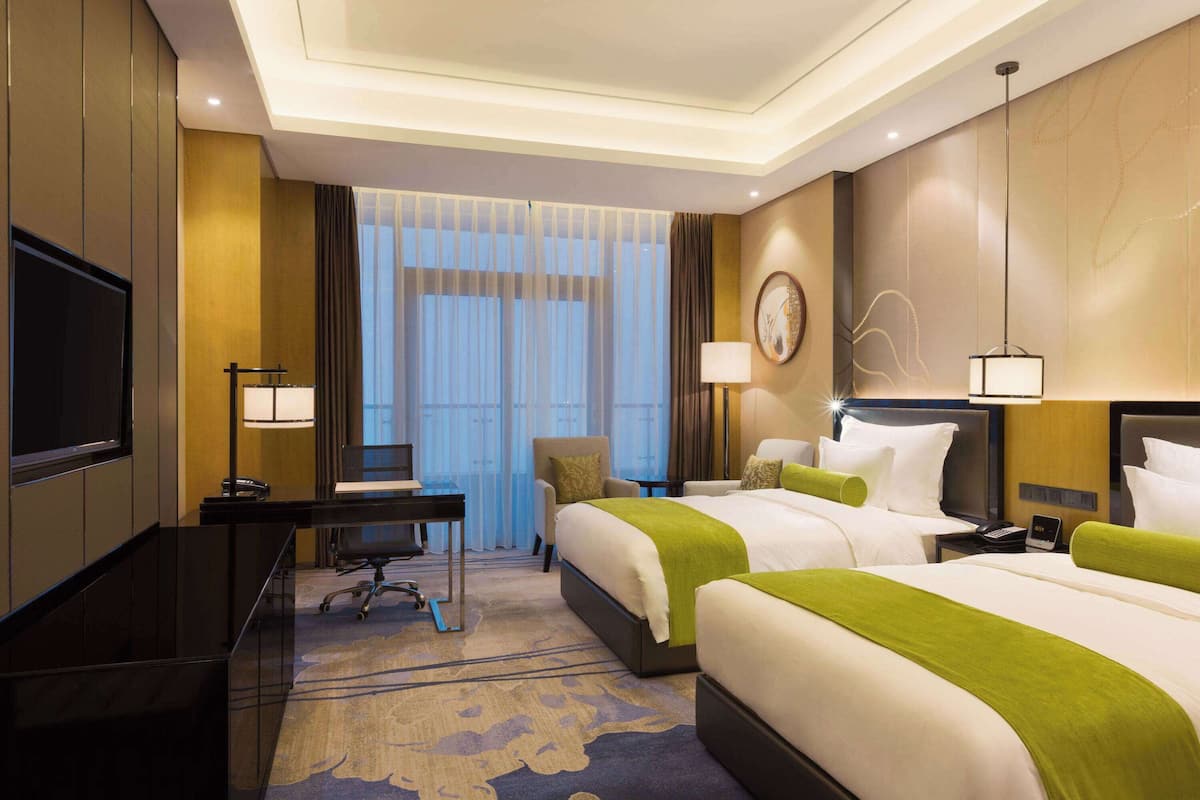 Minibar, in-room safe, desk, soundproofing