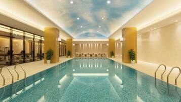 Hồ bơi trong nhà