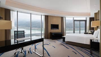 Minibar, két bảo mật tại phòng, bàn, phòng cách âm