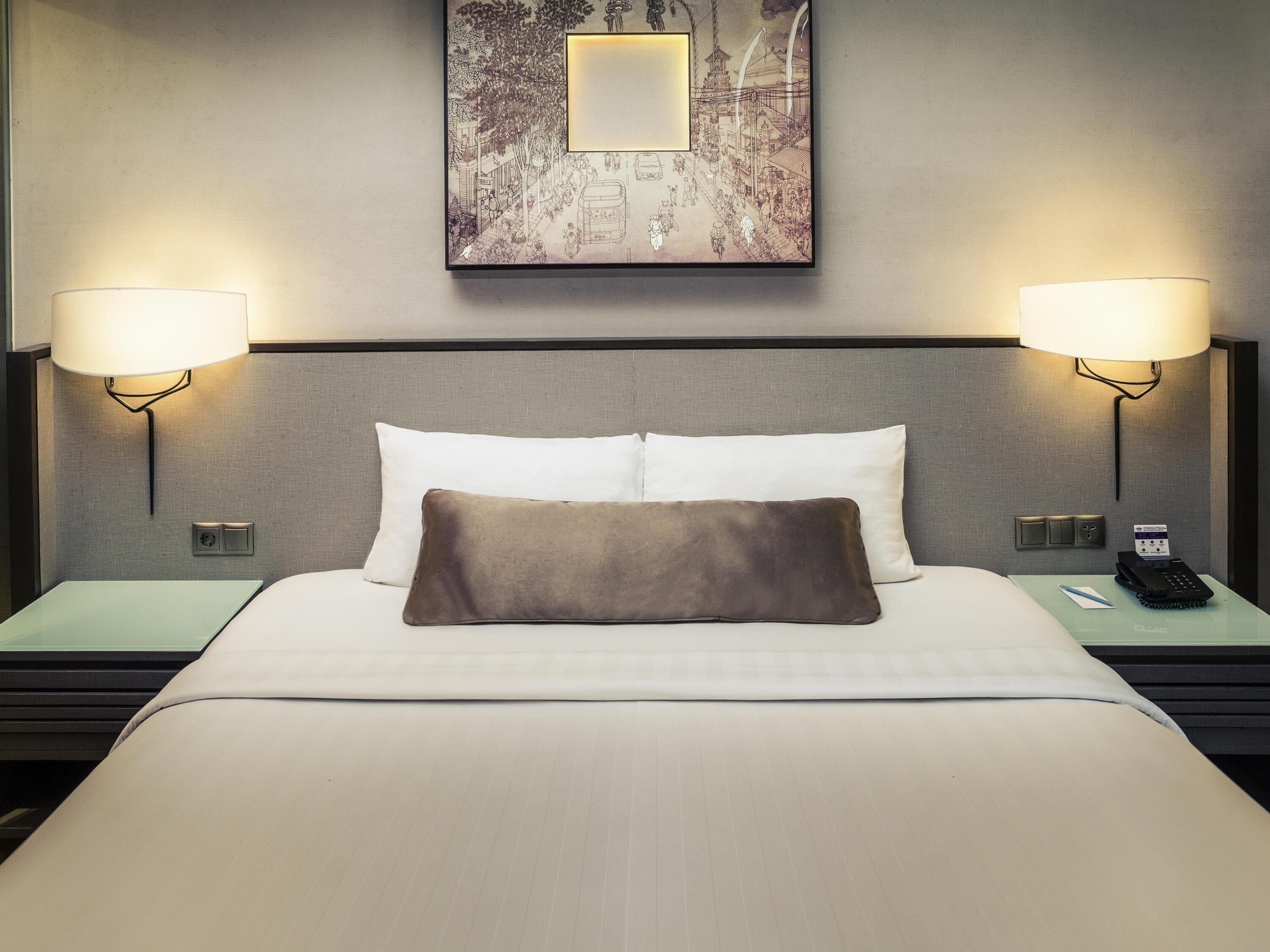Superior Room, 1 King Bed | Premium bedding, minibar, in-room safe, desk
