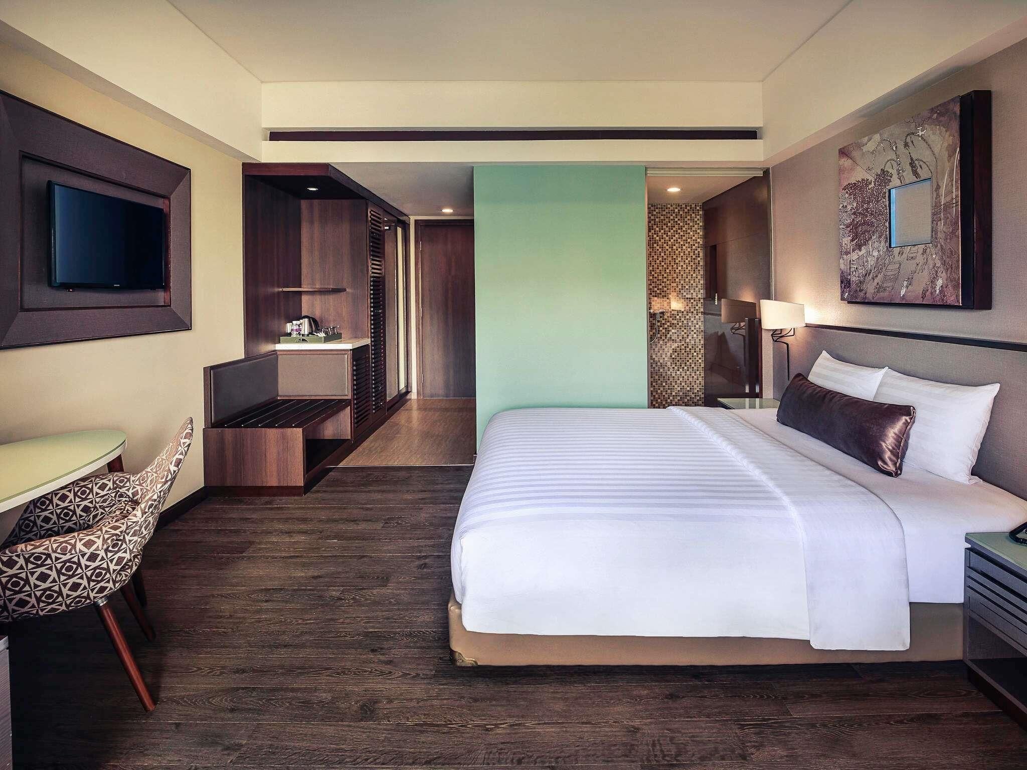 Deluxe Room, 1 Double Bed, Balcony