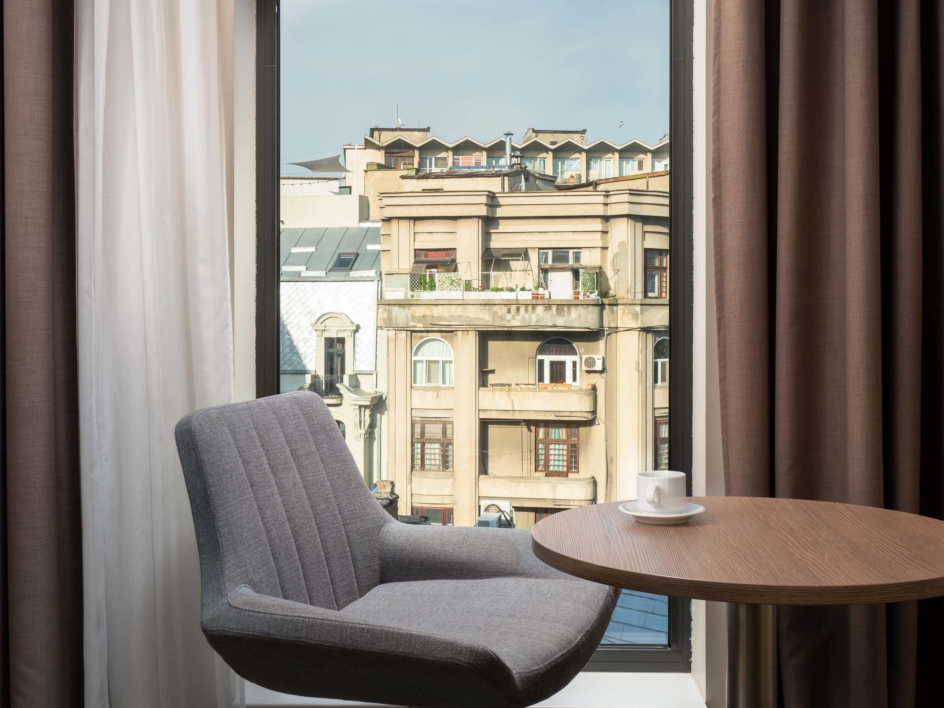 Privilege, Suite, 1 Double Bed with Sofa bed | Down comforters, minibar, in-room safe, desk