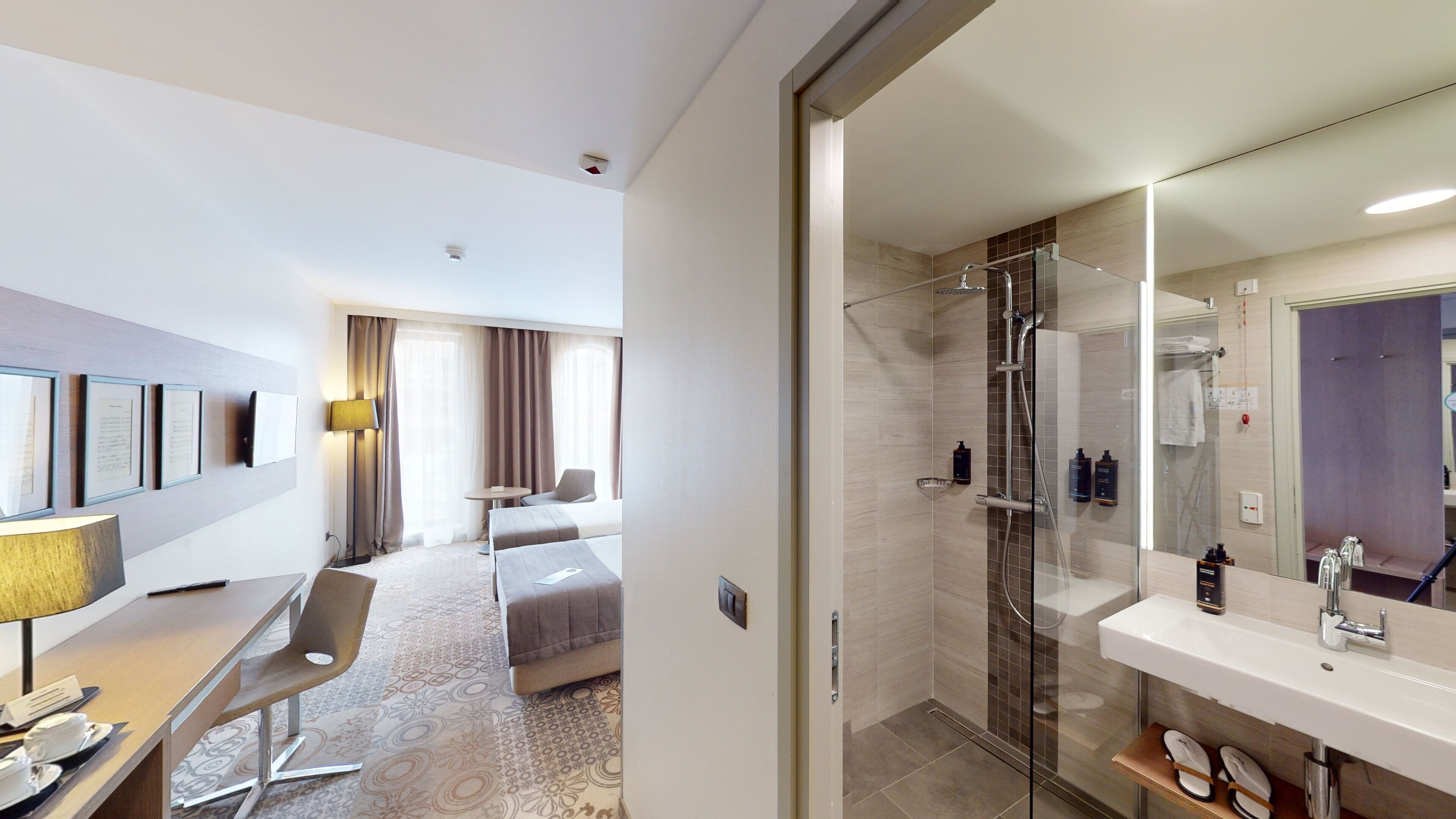 room, 1 double bed | bathroom | deep-soaking bathtub, eco-friendly toiletries, hair dryer, towels