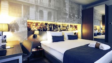 Rom – superior, 1 dobbeltseng | Dundyner, minibar, safe på rommet og skrivebord