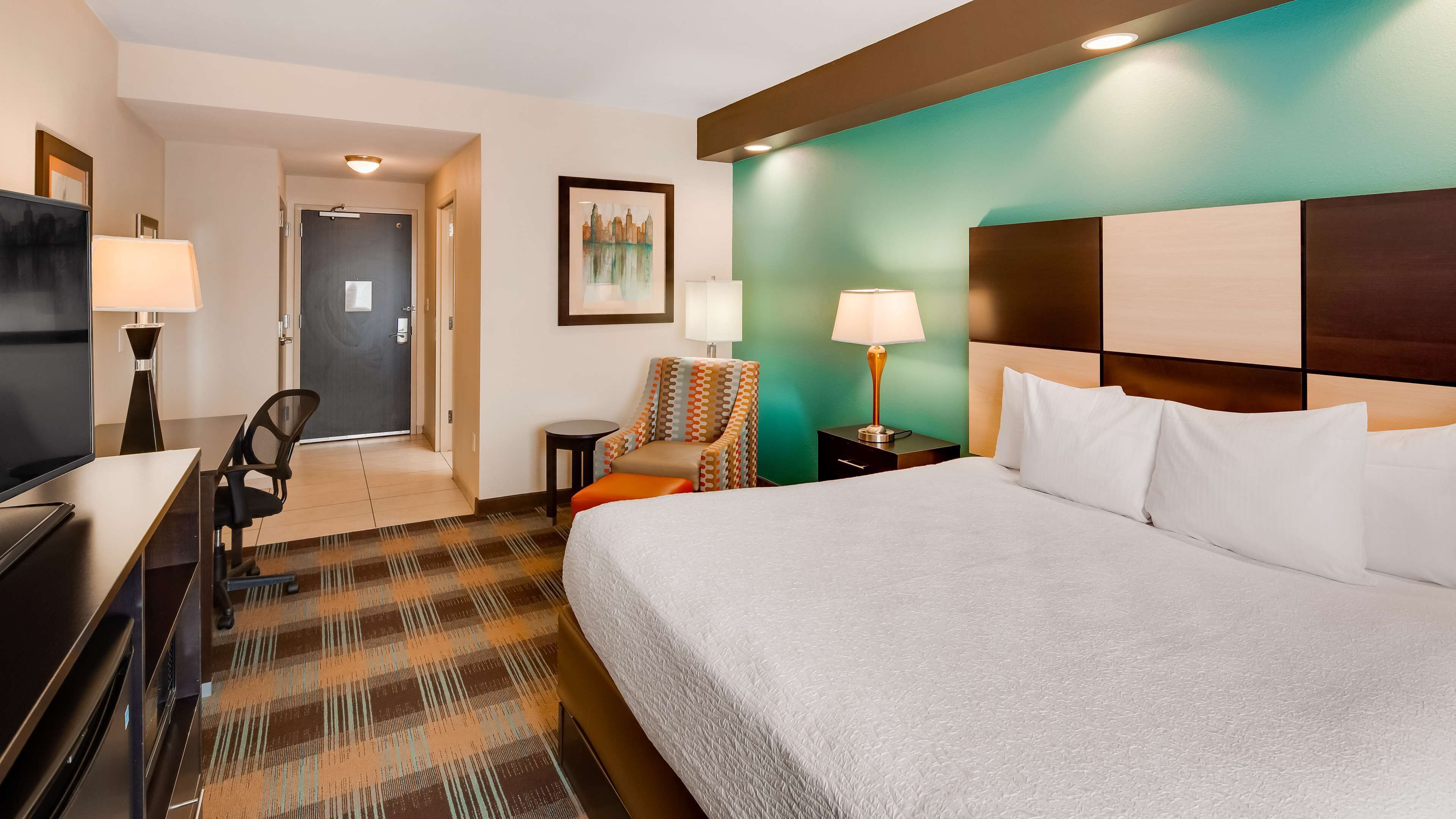 pillow-top beds, desk, laptop workspace, soundproofing