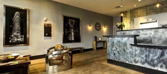 Pelicanstay near Holland Tunnel