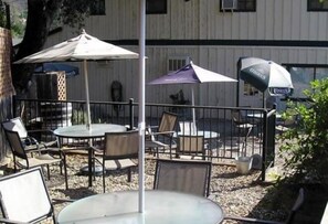 BBQ/picnic area