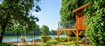 卡諾皮村露營飯店