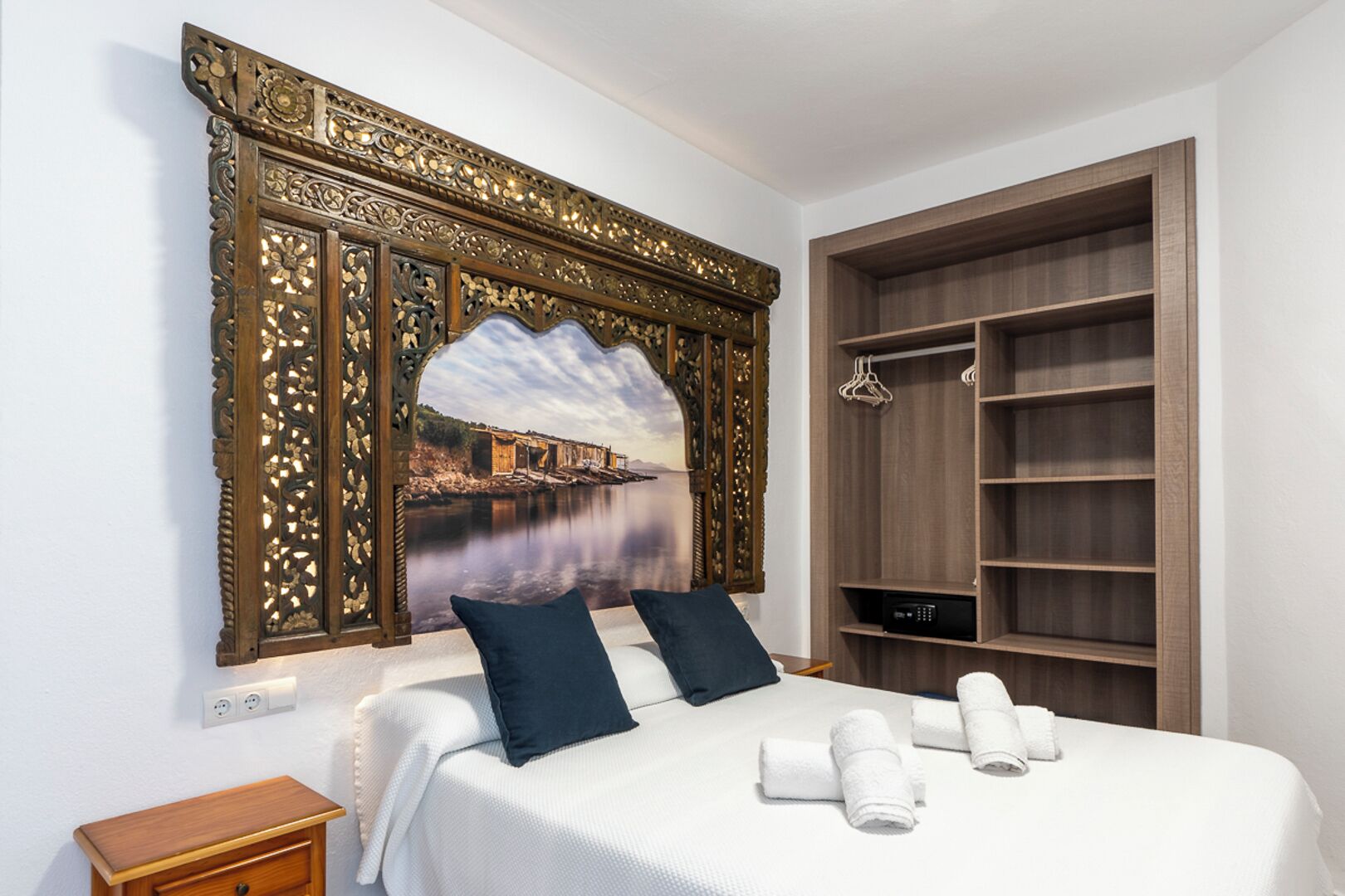 apartment, 2 bedrooms, terrace | premium bedding, down duvets, memory-foam beds, in-room safe