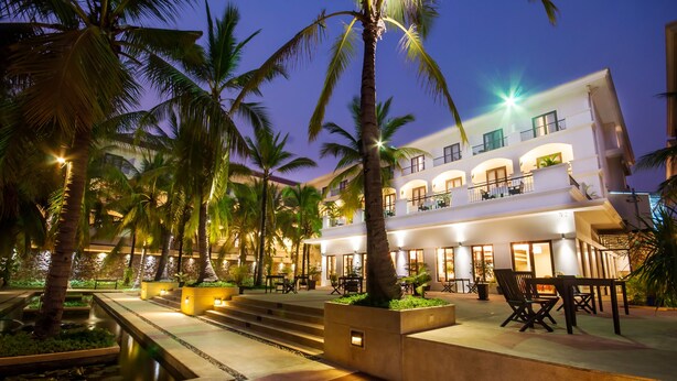 Unclassified image, 1 of 98, button - THE PRIVILEGE FLOOR by Lotus Blanc (Siem Reap)