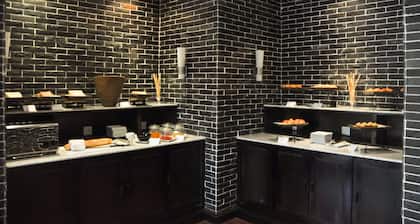 THE PRIVILEGE FLOOR by Lotus Blanc