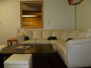 Interior detail - Vernon Hostel (Vernon)