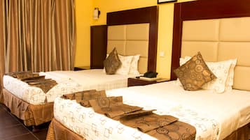 Quarto duplo | Roupas de cama premium, frigobar, cofres nos quartos, escrivaninha