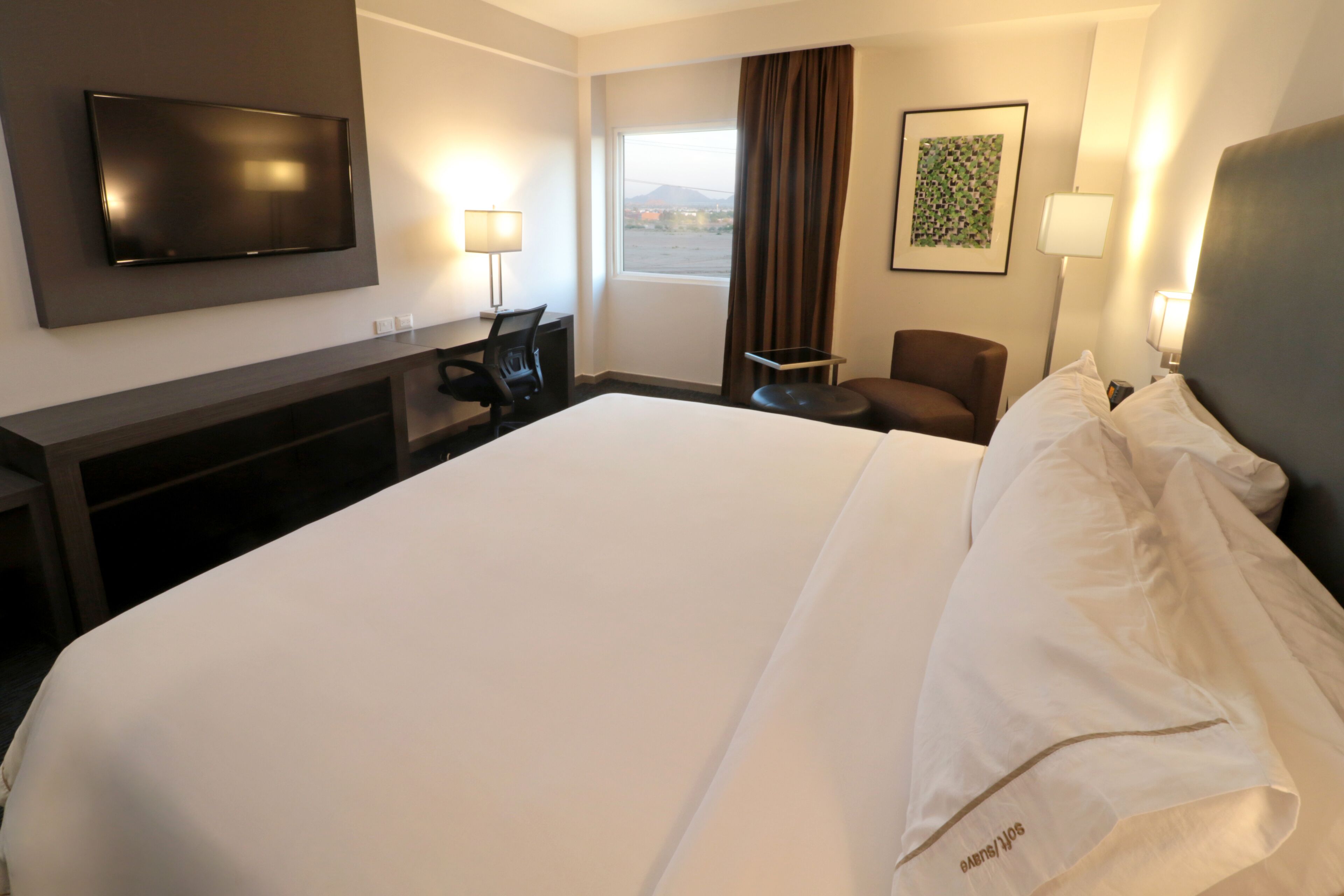 1 bedroom, premium bedding, down duvets, tempur-pedic beds