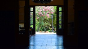 Unclassified image, 3 of 146, button - Hotel Boutique Rancho Tecate (Tecate)