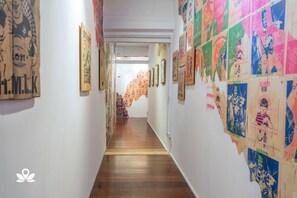 Hallway - BEAT. Arts Hostel Chinatown (Singapore)