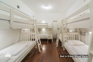共用宿舍, 男女混合宿舍 (1 Bed in 8 Bedroom ) | 熨斗/熨衫板、免費 Wi-Fi、床單