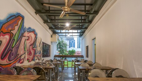 BEAT. Arts Hostel Chinatown - Image 15