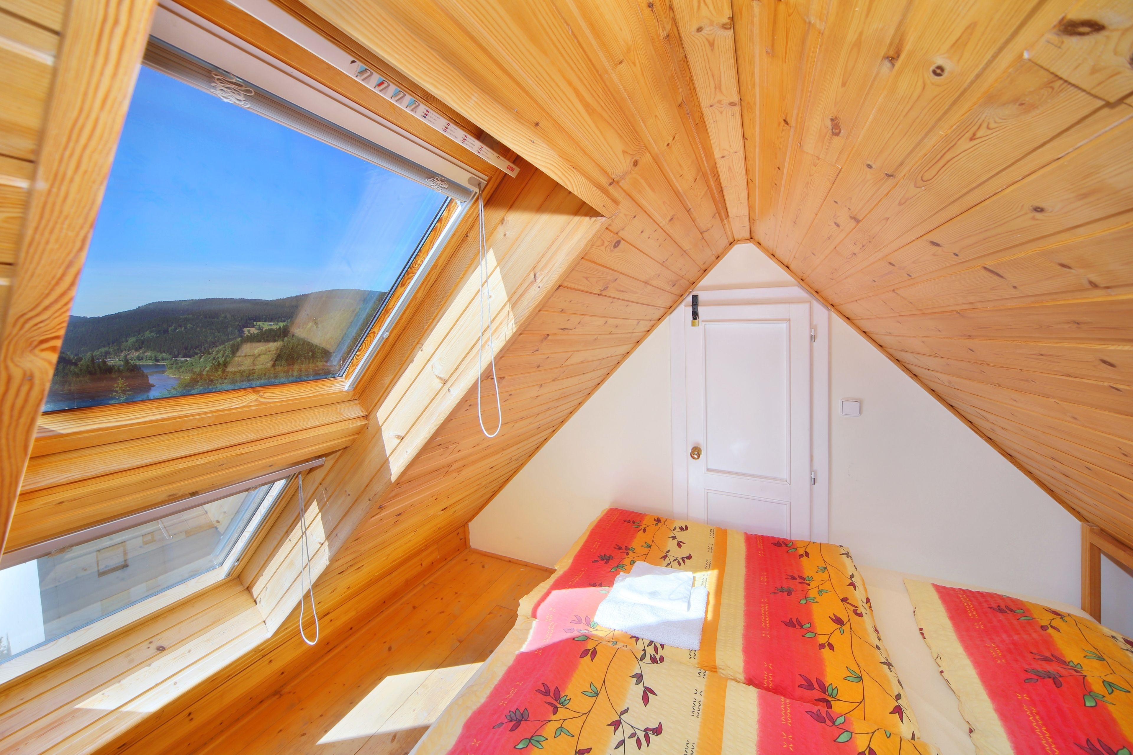 Deluxe Duplex | In-room safe, blackout curtains, cots/infant beds, free WiFi