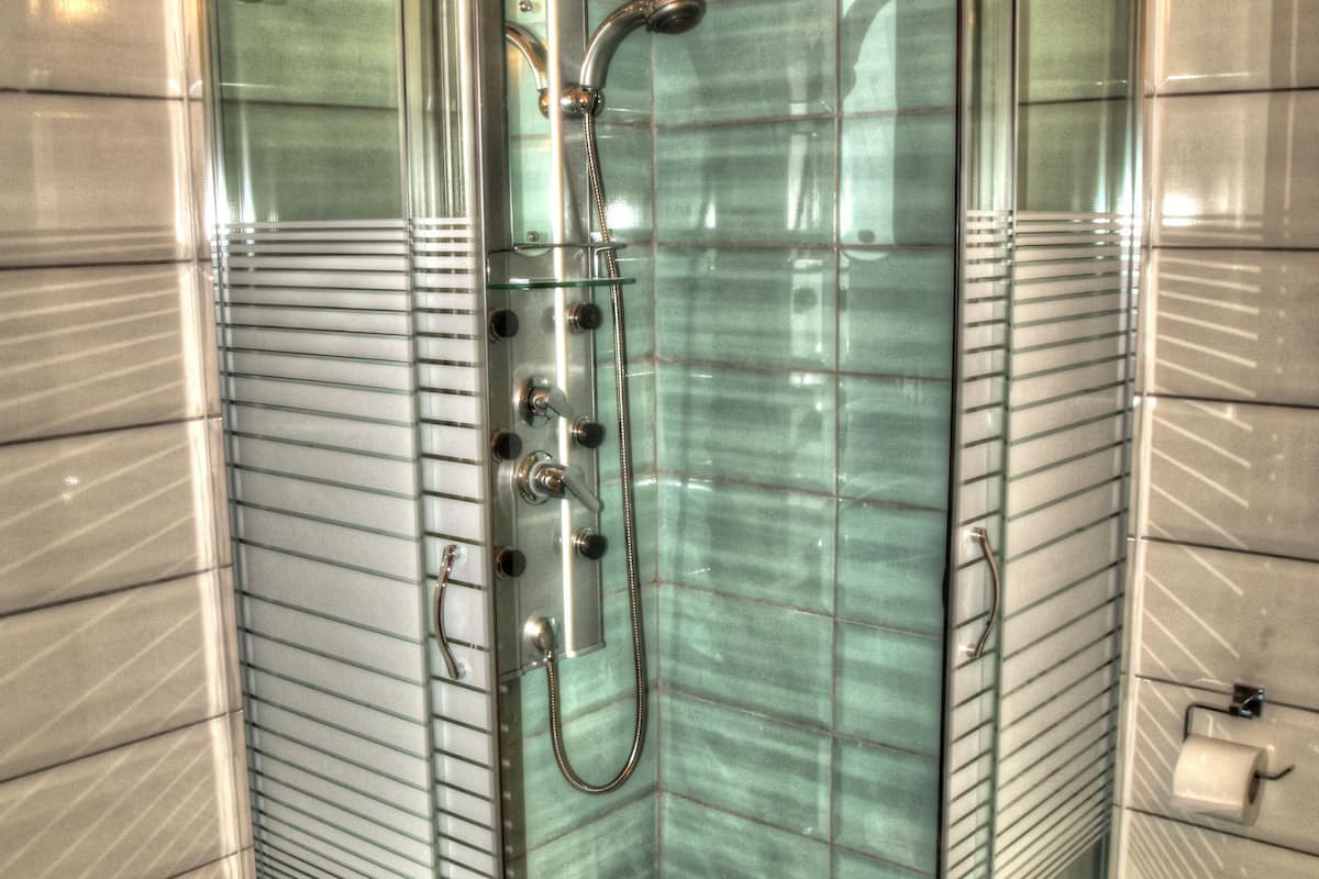 in-room safe, soundproofing, iron/ironing board, free wifi