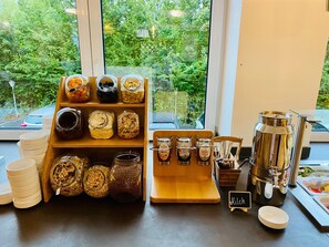 Free daily buffet breakfast