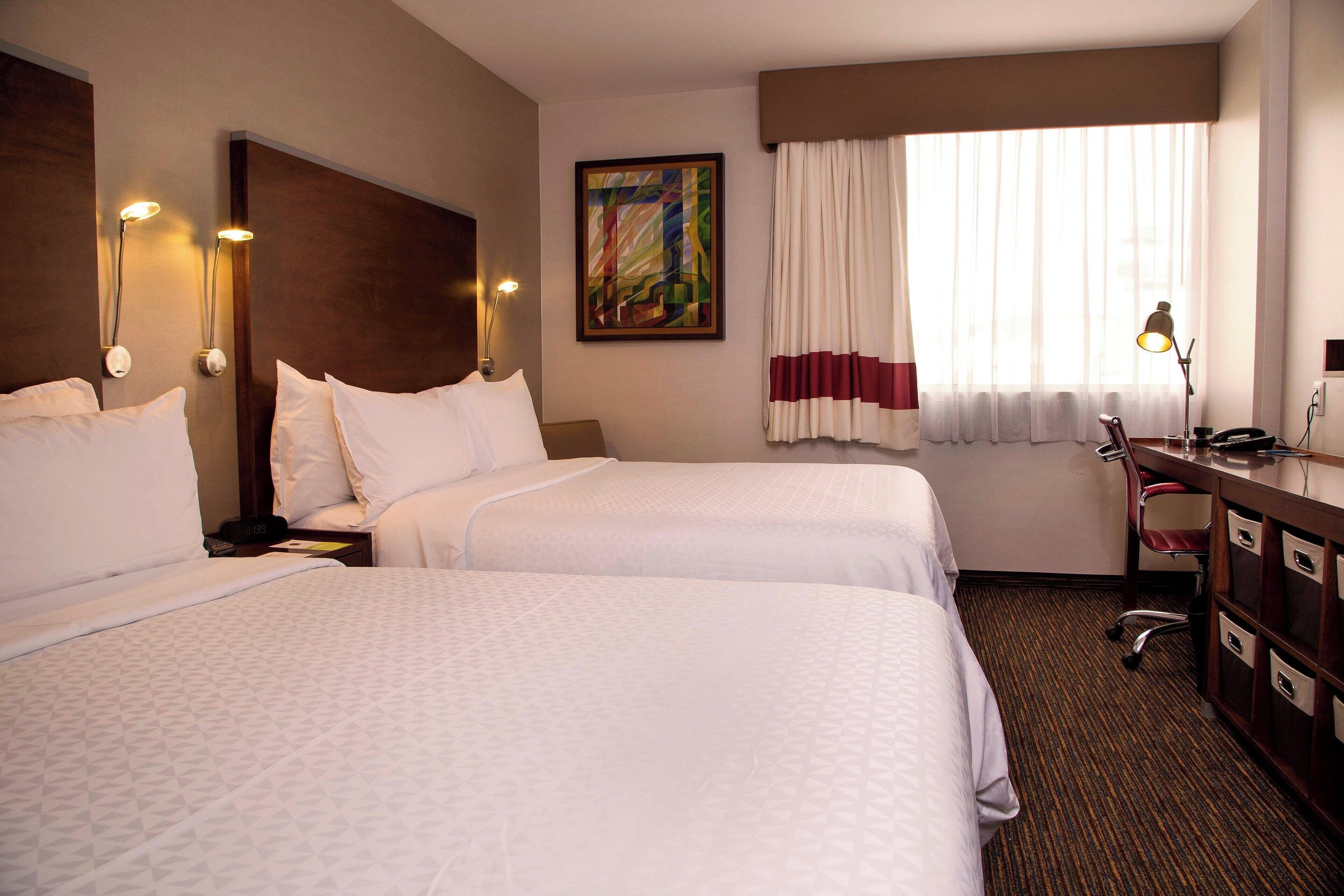 Ropa de cama de alta calidad y minibar 
