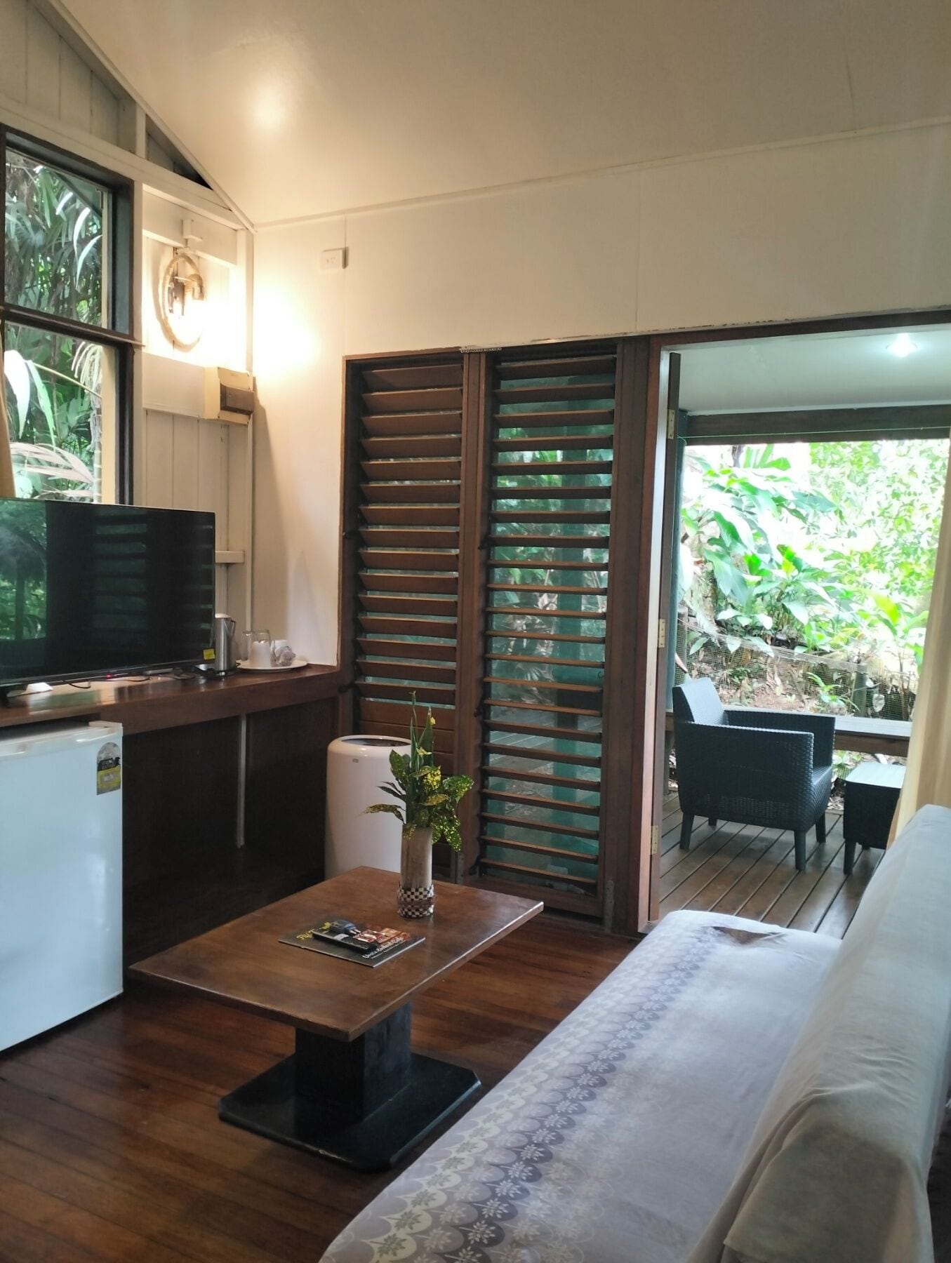 Standard-Bungalow, Mehrere Betten (Water View) | Wohnbereich