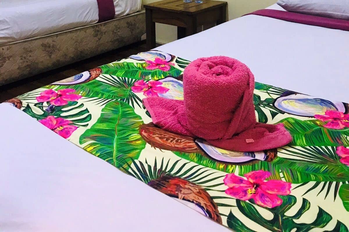 Budget Twin - Garden View | In-room safe, bed sheets