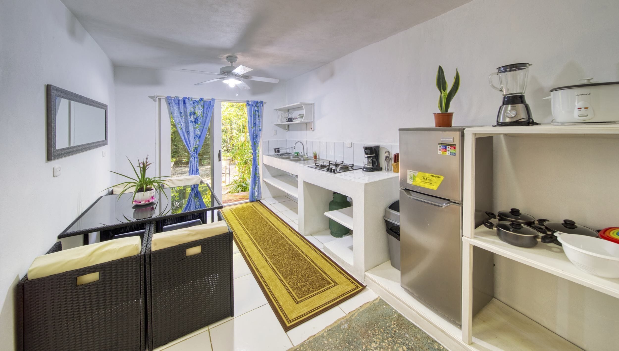 lotus grande | private kitchen | fridge, cookware/dishes/utensils