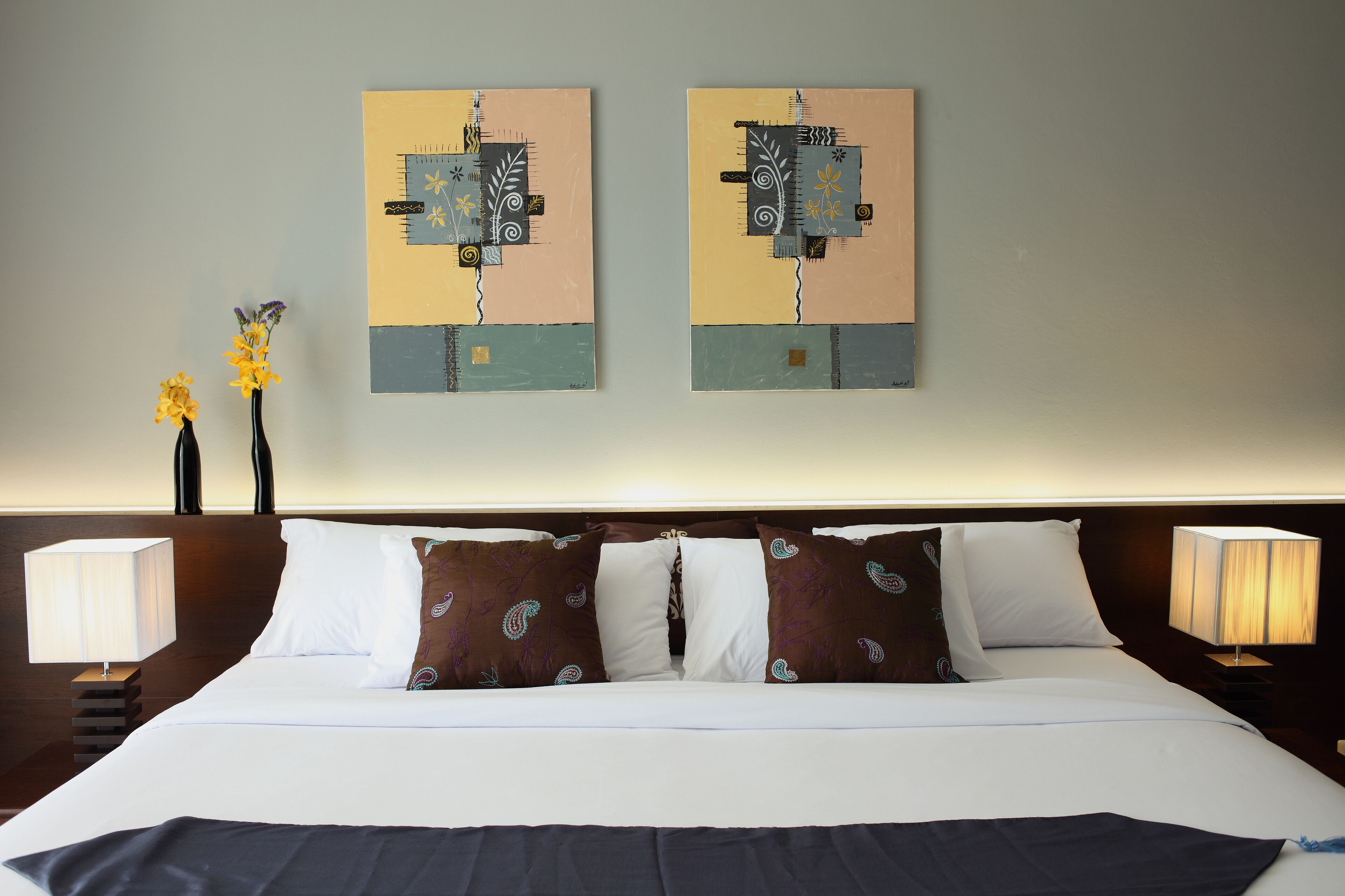 superior double | premium bedding, in-room safe, desk, free cots/infant beds