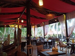 Lunch and dinner served - Nirvana Resort Koh Chang (Ko Chang)