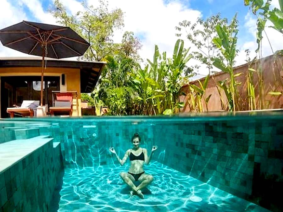 Outdoor pool, pool umbrellas, sun loungers