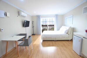 Standard Double Room, Ocean View | Tempur-Pedic beds, desk, blackout drapes, soundproofing - Jeju Jubilee Pension (Seogwipo)